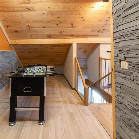 Spacious Getaway Near F1, Cleaning Included Holiday home